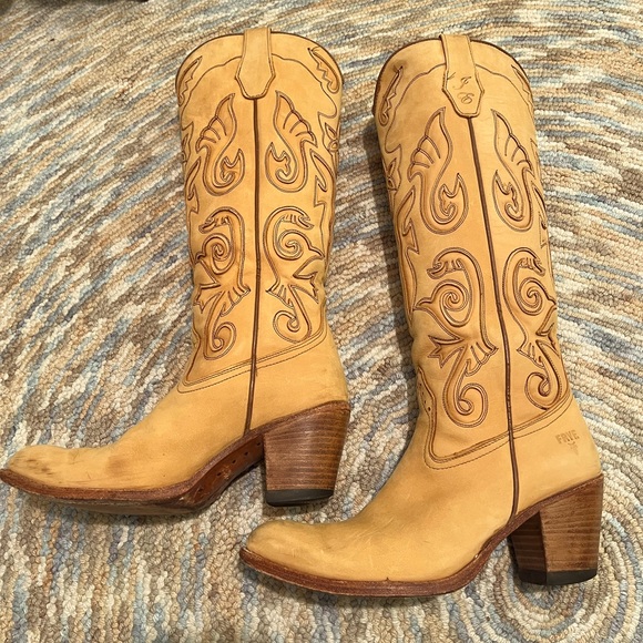 Frye Cowboy Boots size 6 - fits like 6.5 - Picture 2 of 5